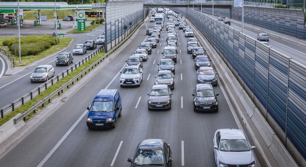 Ruch uliczny, Warszawa