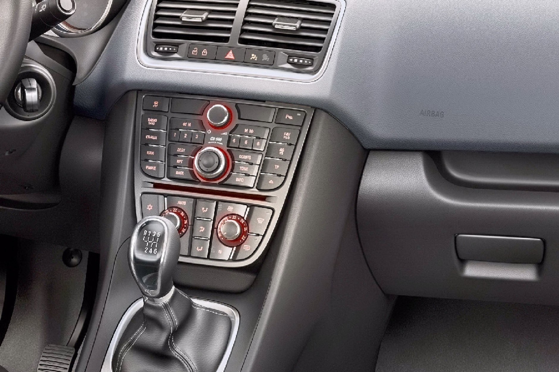 Opel Meriva - Nowe zdjęcia wnętrza