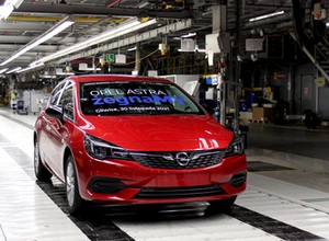 Ostatnia Astra wyjechała z Gliwic. Zakład produkować będzie dostawczaki