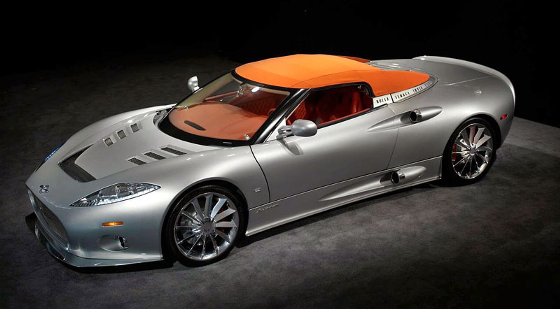 Spyker przenosi produkcję do Wielkiej Brytanii