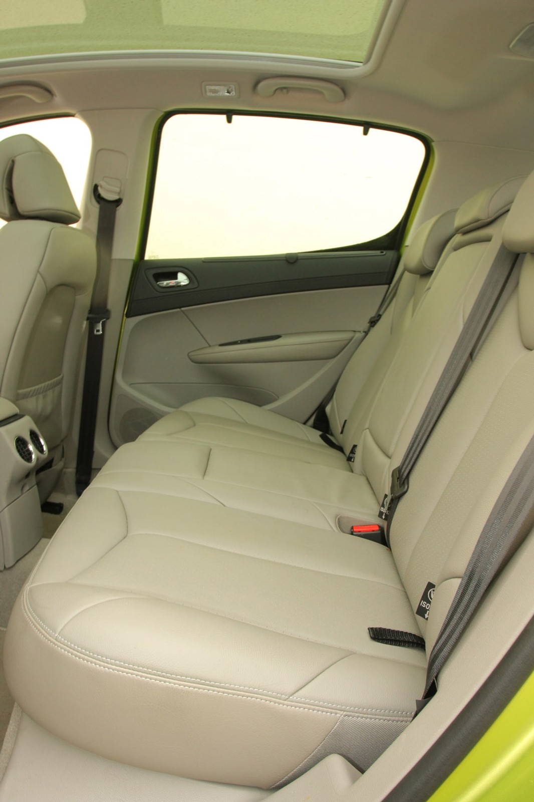 Używany Peugeot 308: poznaj największe wady i zalety francuskiego kompaktu