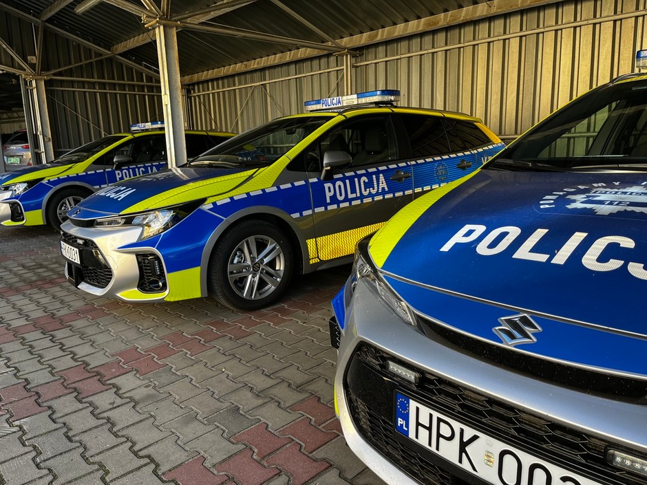 Nowe radiowozy dla kolbuszowskiej komendy
