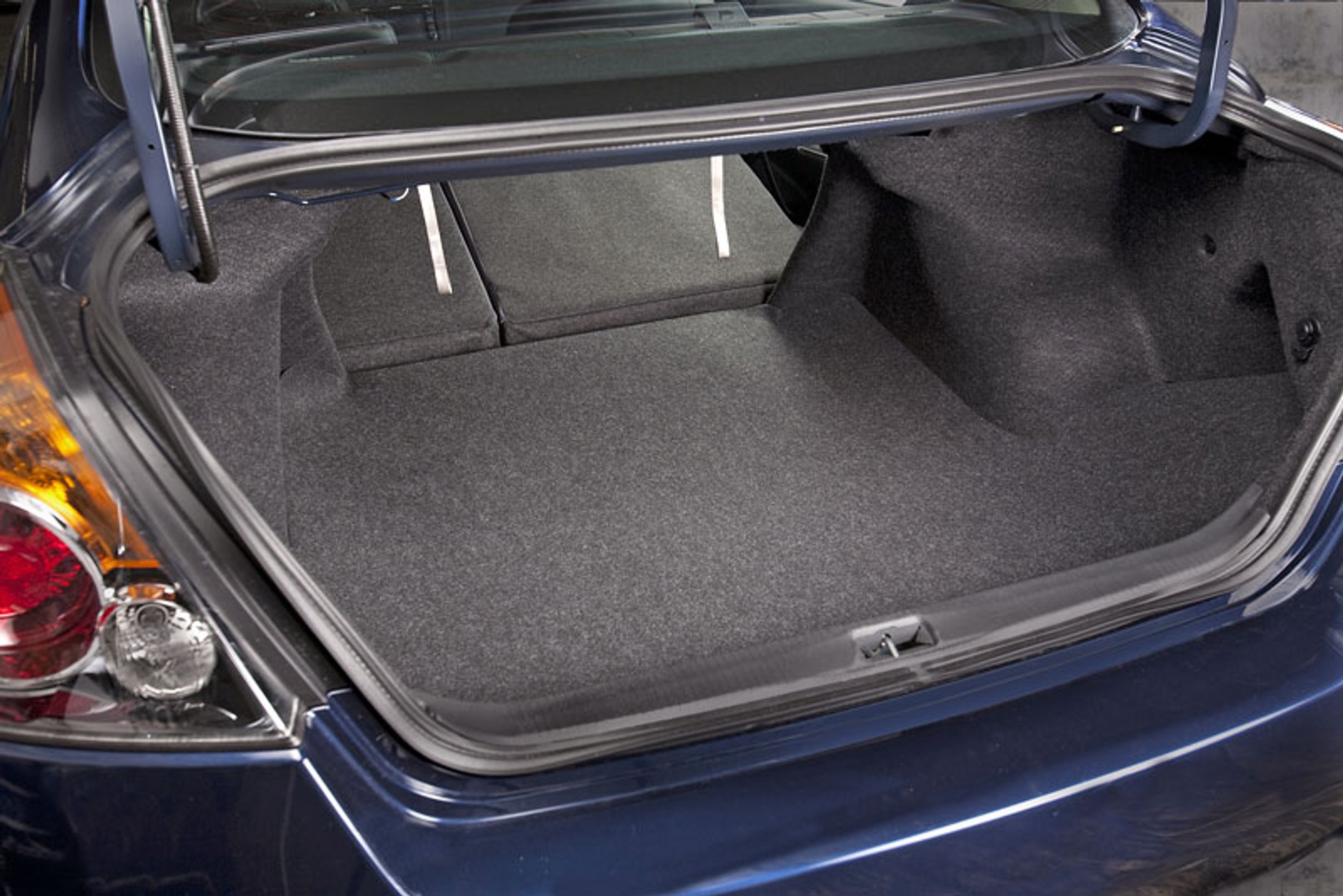 Nissan Altima 2010: amerykański facelifting na rok 2010