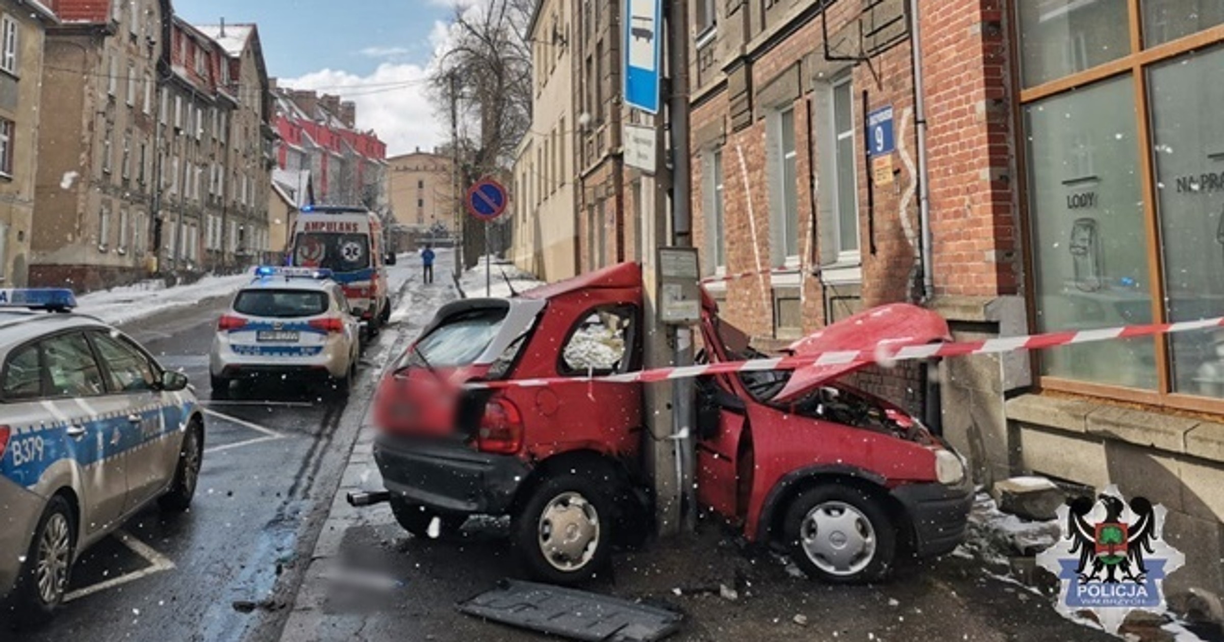 Nieletni bez uprawnień spowodował poważny wypadek
