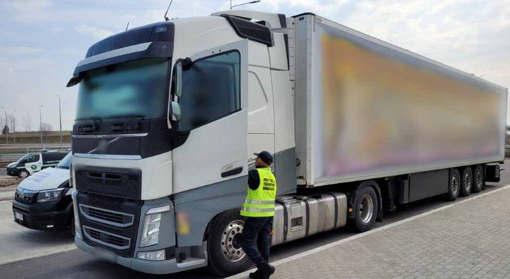 ITD. Kierowca sfałszował zezwolenie na transport międzynarodowy