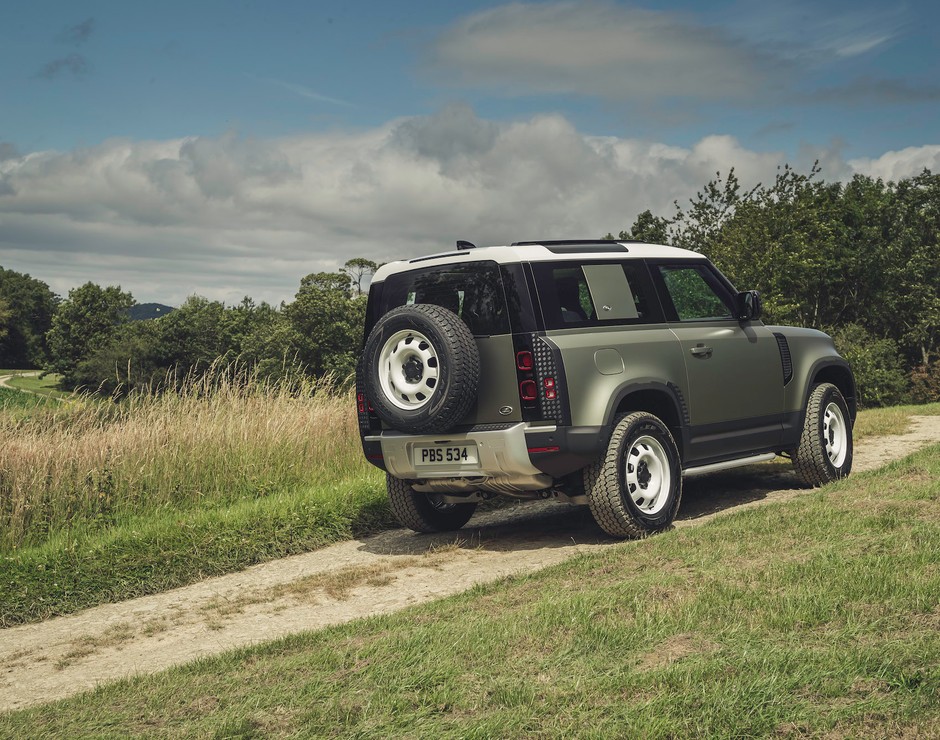 Land Rover Defender