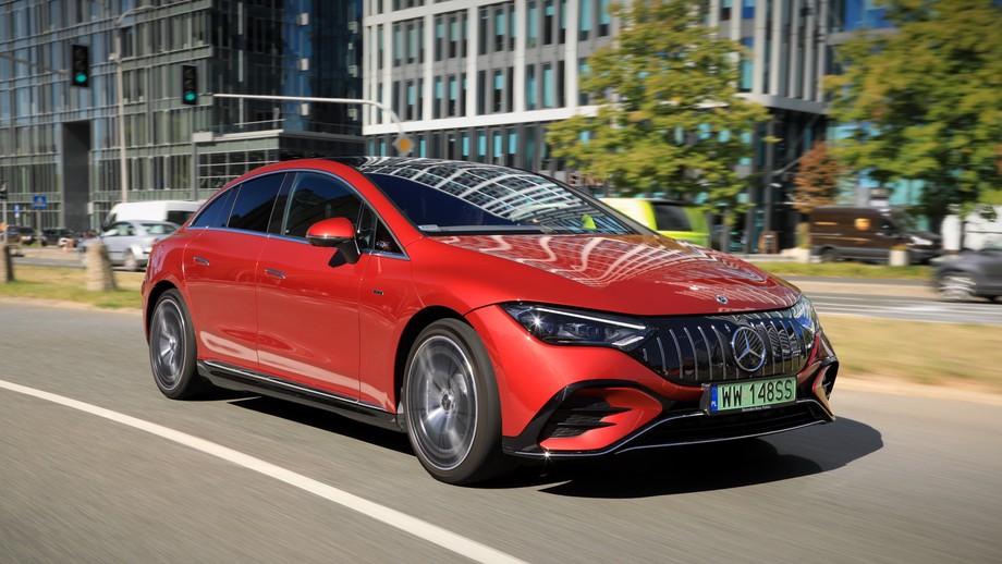 Mercedes-AMG EQE 43 4MATIC 2022 r. 1 generacja