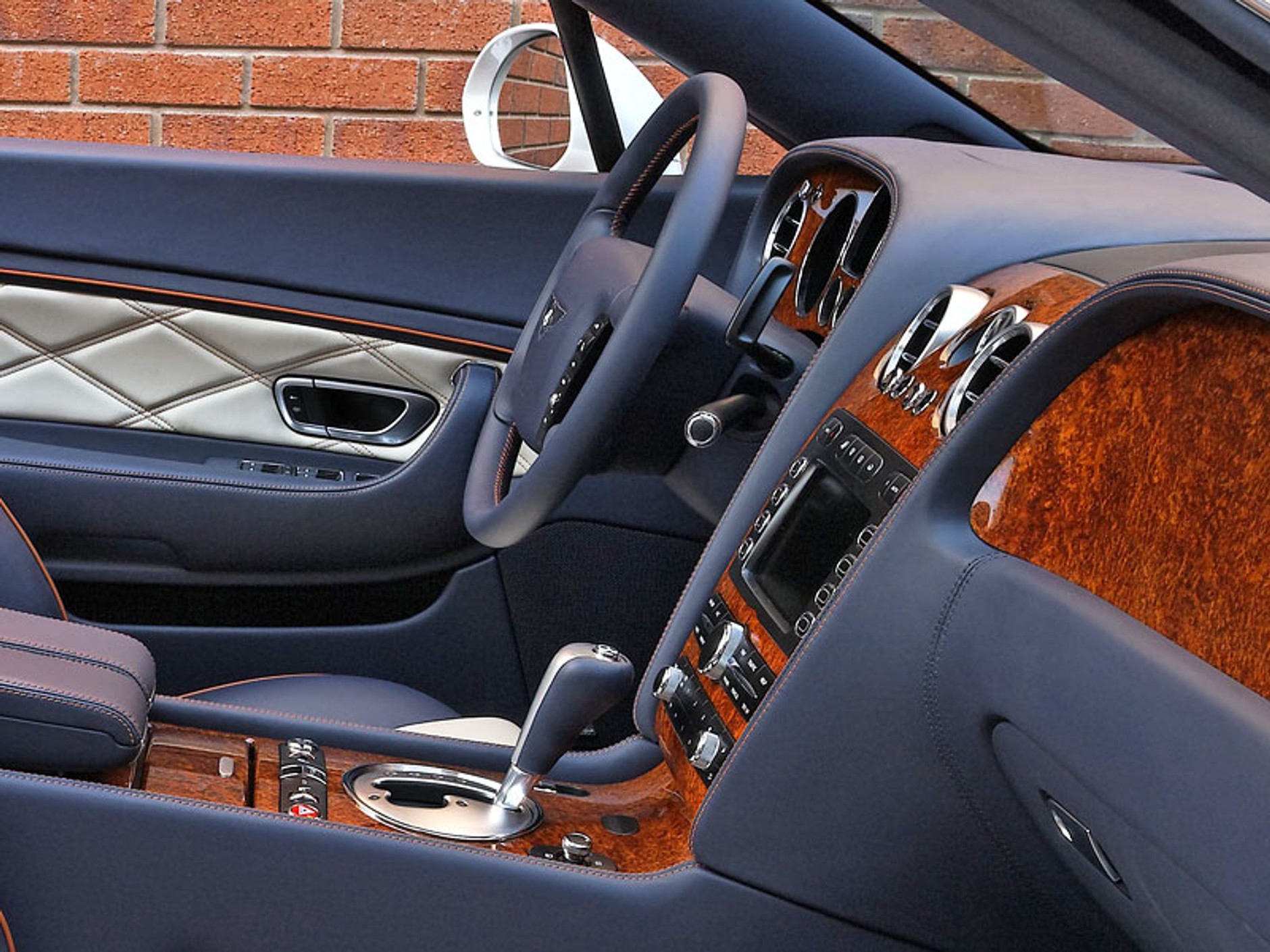 IAA Frankfurt 2009: Bentley Continental Series 51: więcej stylu dla Conti GT i GTC