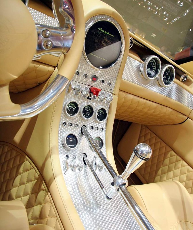 Seryjny Spyker D12 Peking-to-Paris pojawi się w Genewie