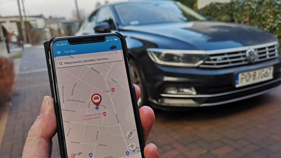 Volkswagen Passat z Car-Net i App Connect