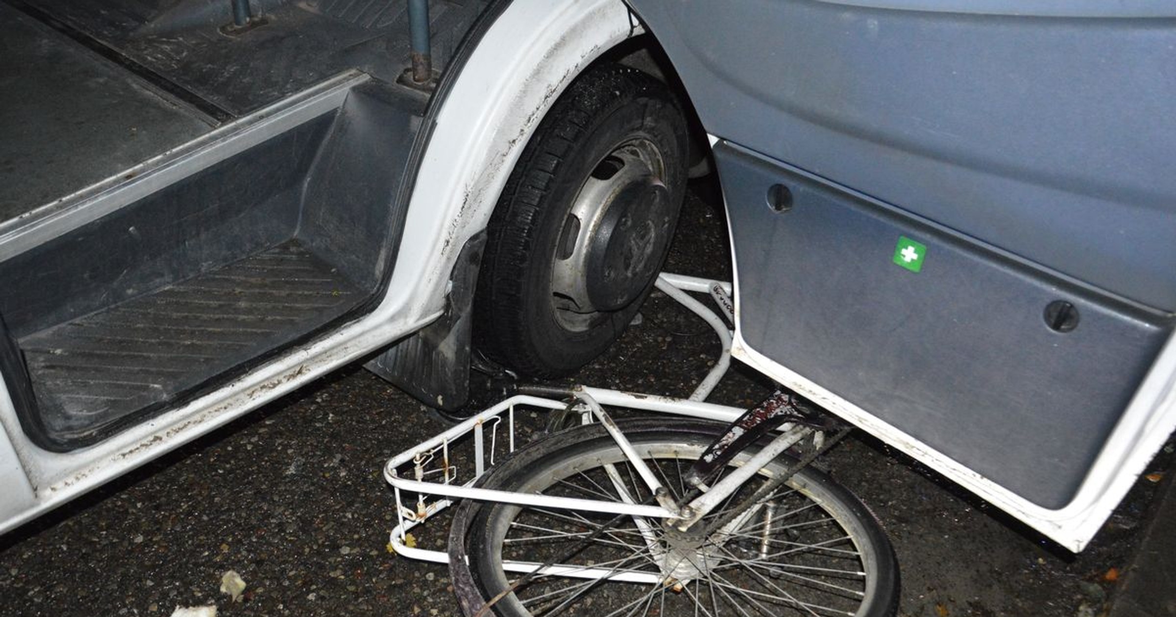 Śmiertelny wypadek w Rejowcu: Mercedes Sprinter potrącił rowerzystę