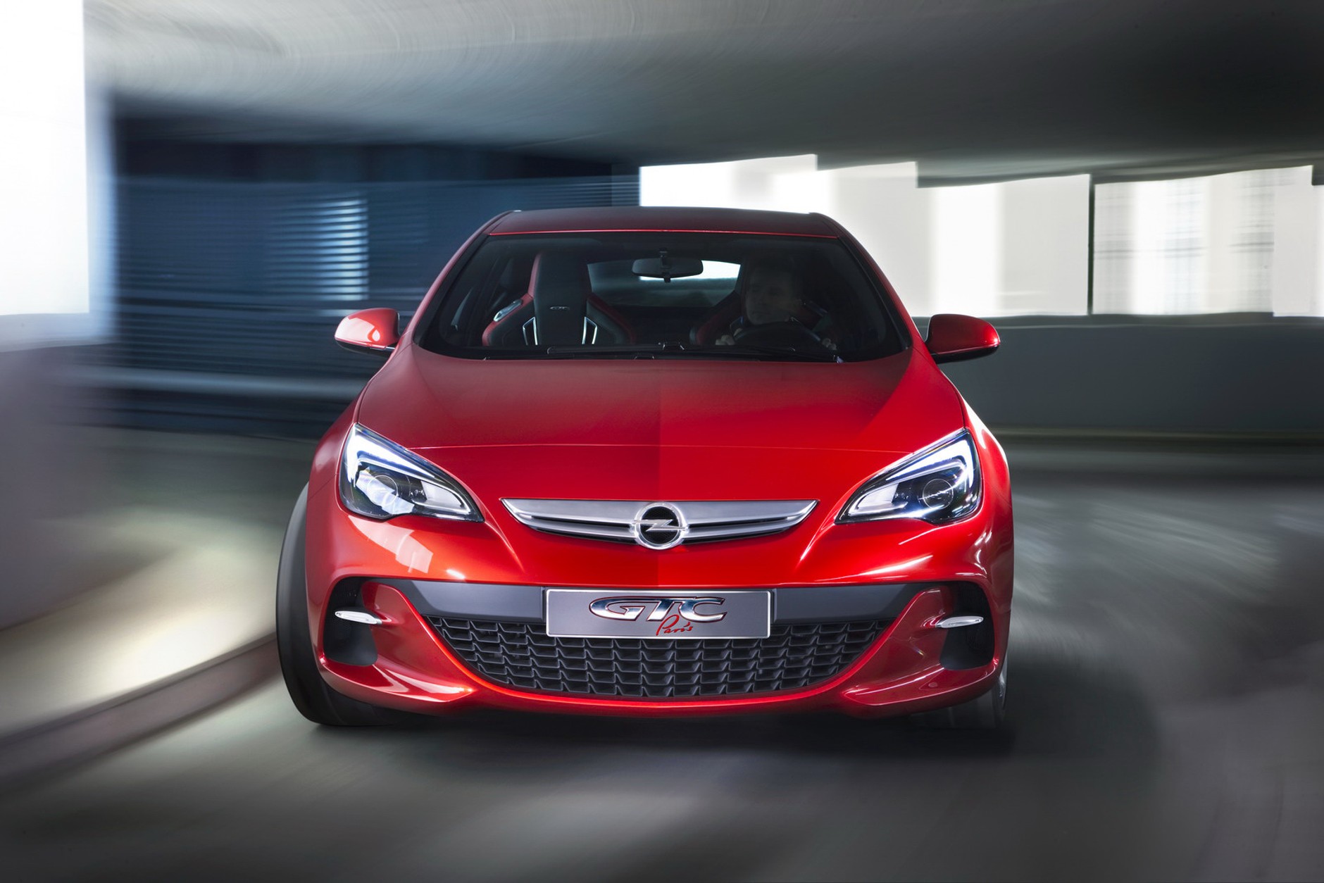 Opel Astra GTC już w pełnej okazałości