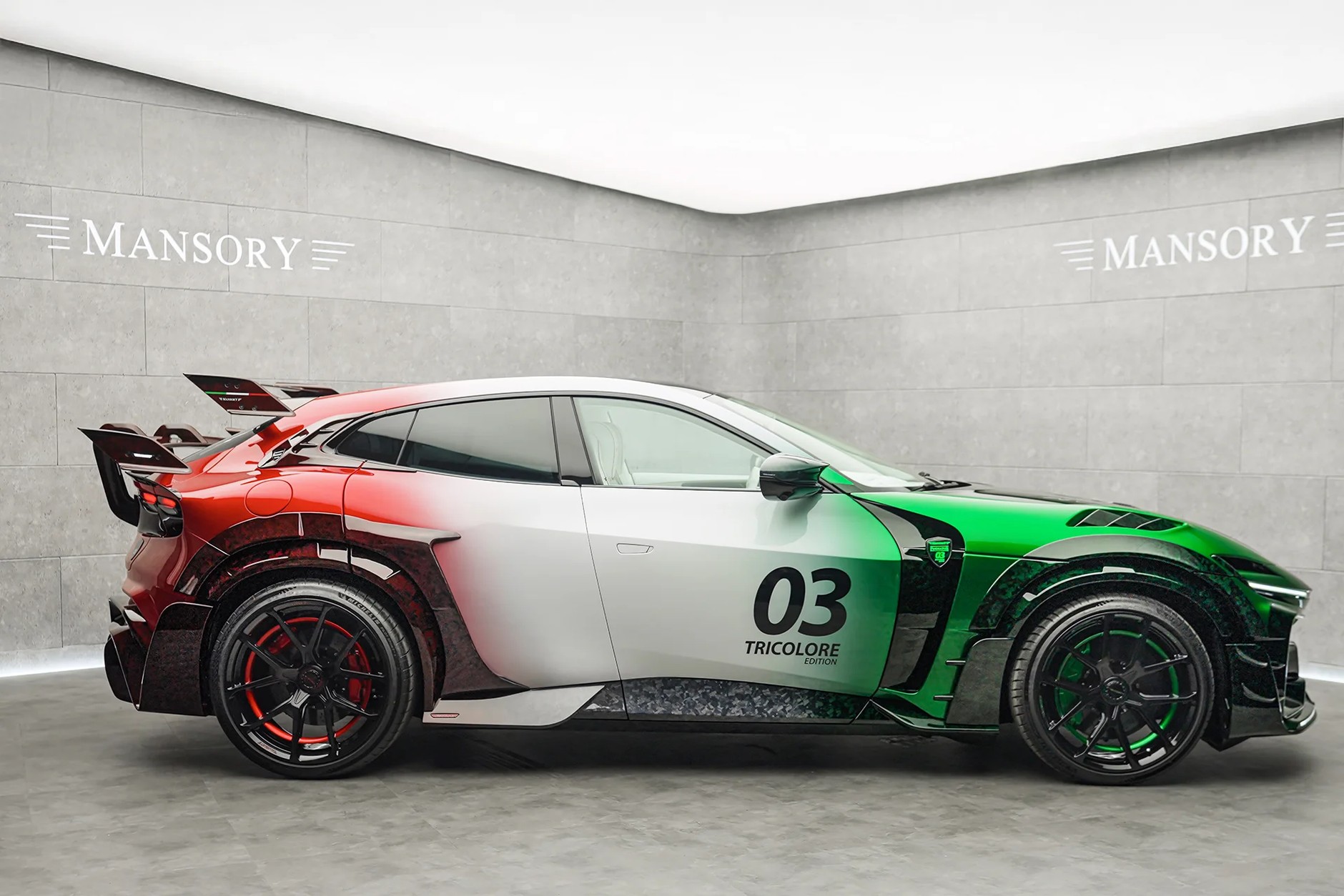 Mansory Pugnator Tricolore
