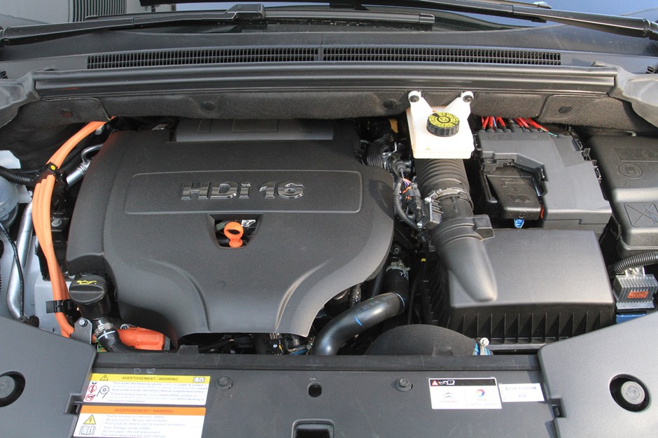 Citroen DS5: hybryda z dieslem