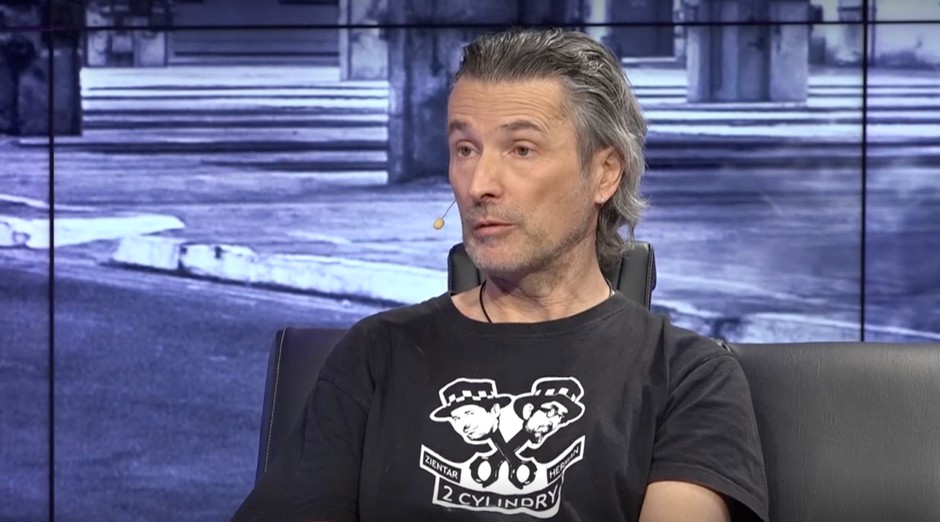 Maciej Zientarski w programie Auto Świat PitStop