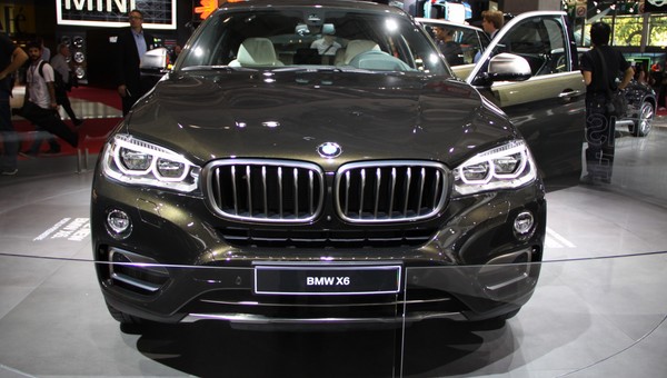 BMW X6 - atrakcyjny SUV (Paryż 2014)