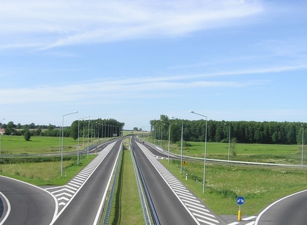 Przed świętami otworzą 130 km dróg