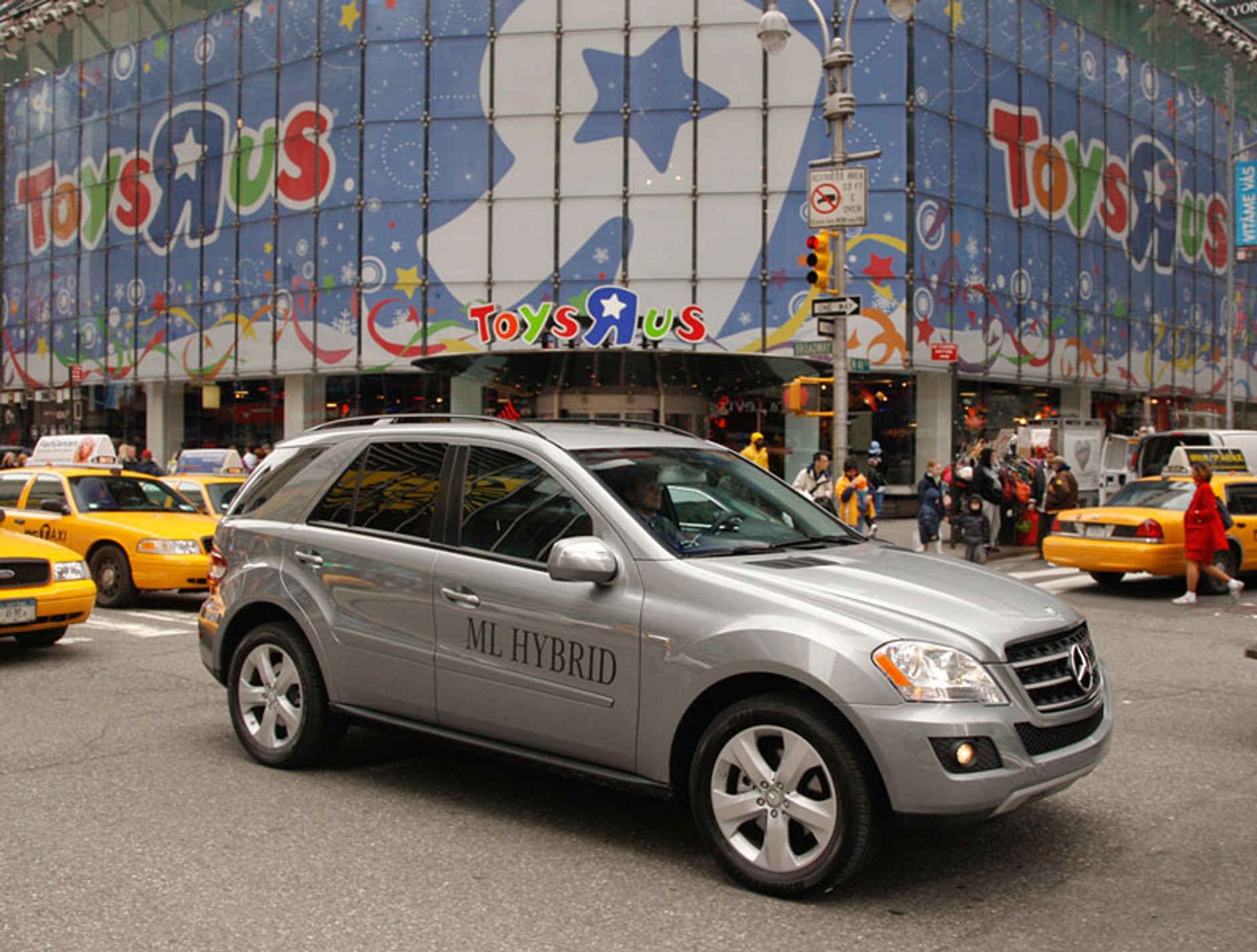 Mercedes-Benz ML 450 Hybrid nyní dostupný v USA, ale jen na leasing