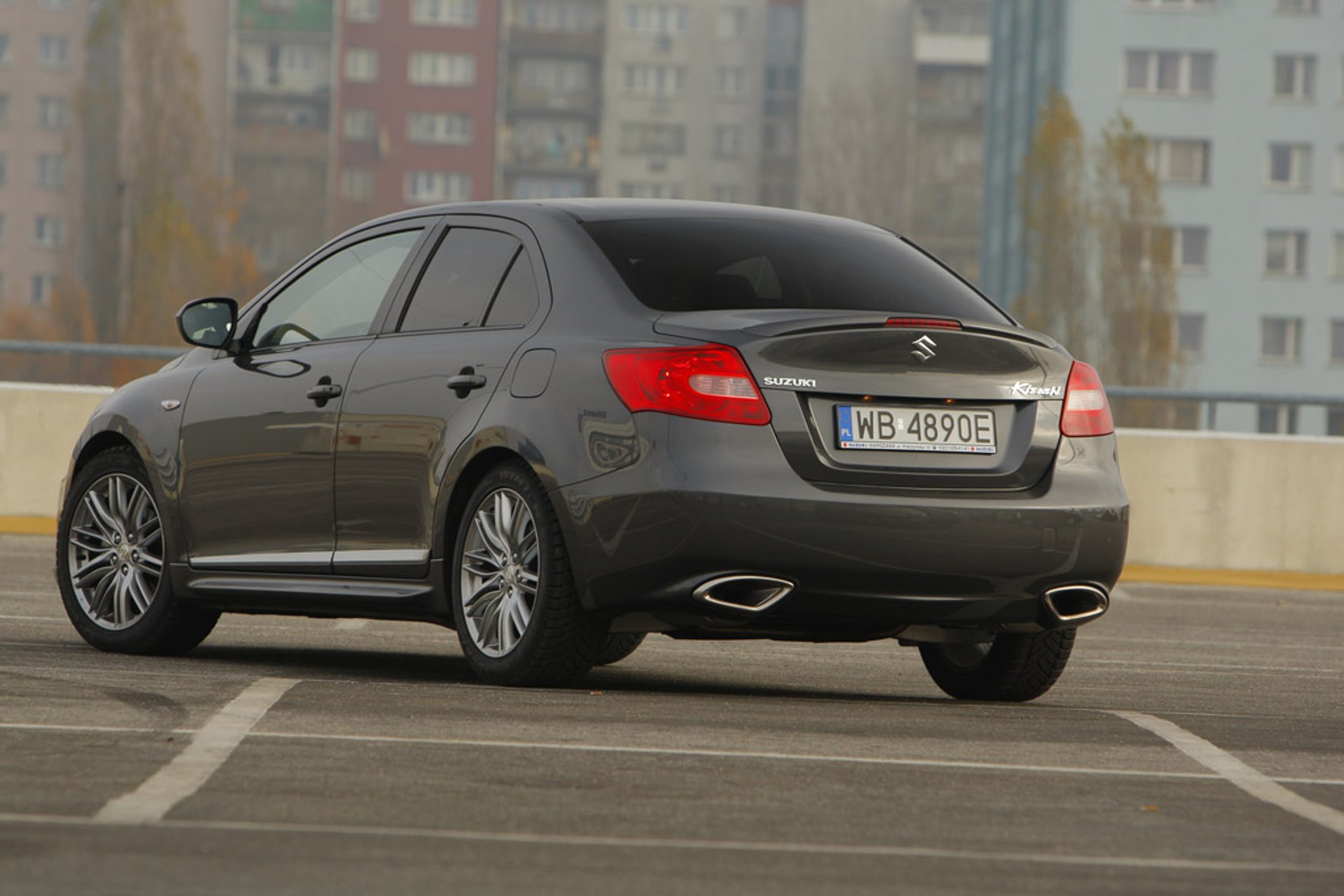 Suzuki Kizashi 2.4 VVT Sport: Sedan z dużymi ambicjami