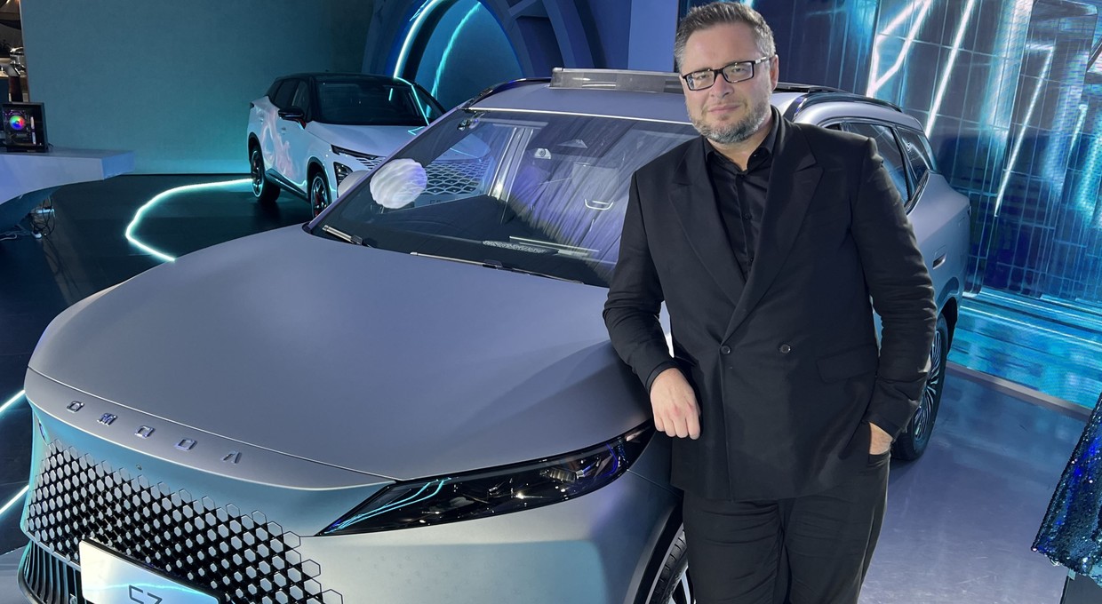 Jeździłem chińskim rywalem Toyoty RAV4. Omoda 7 chce pokonać japońskiego SUV-a jego własną bronią