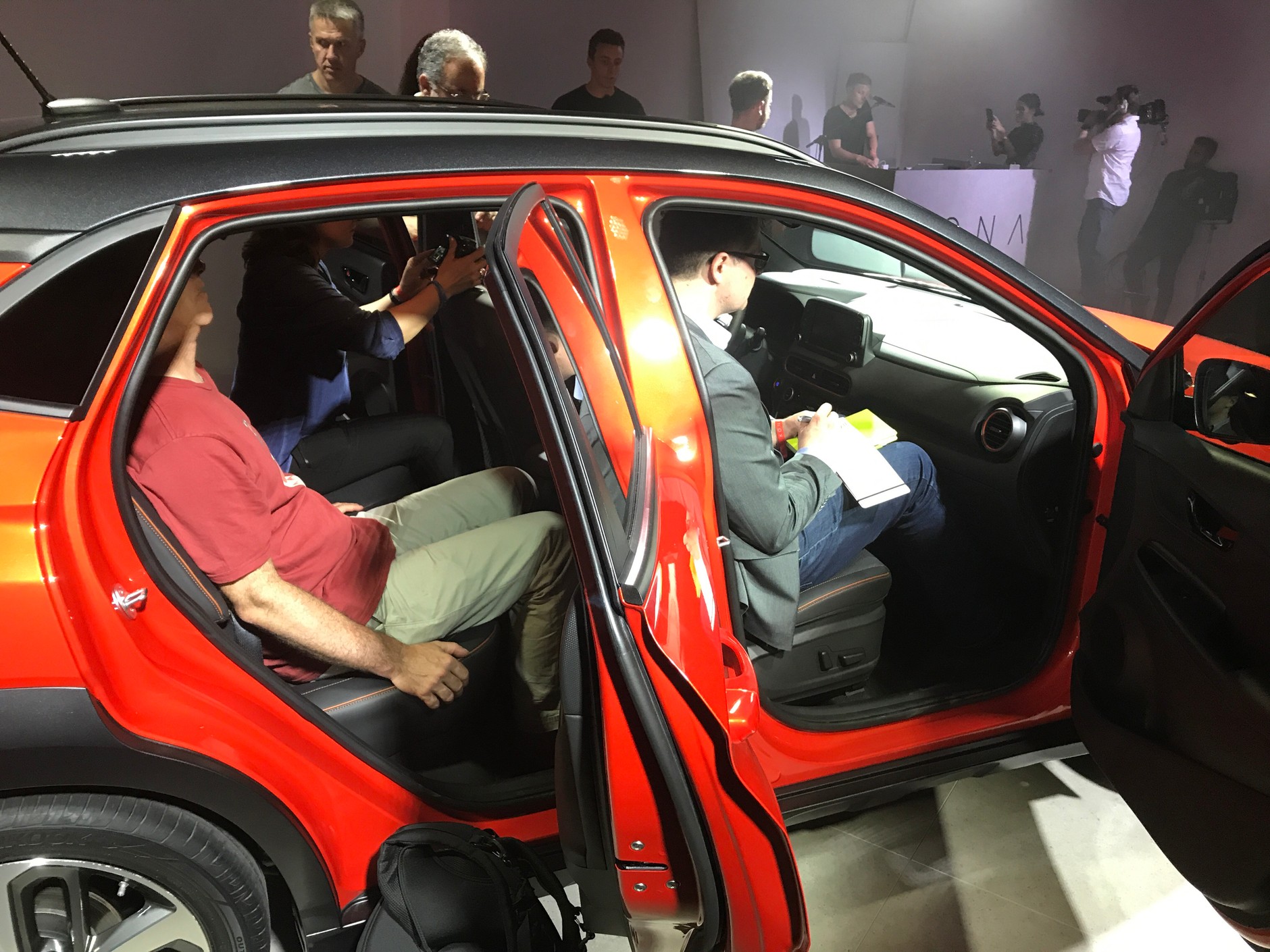 Czterech dorosłych facetów zmieści się bez problemu