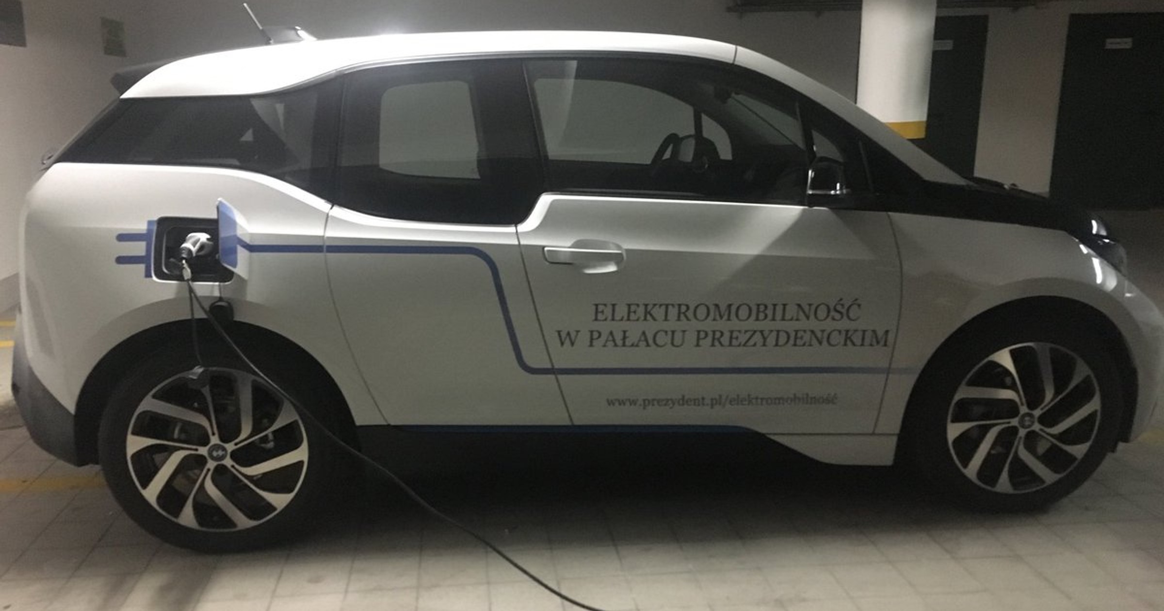Elektryczne BWM prezydenta Dudy