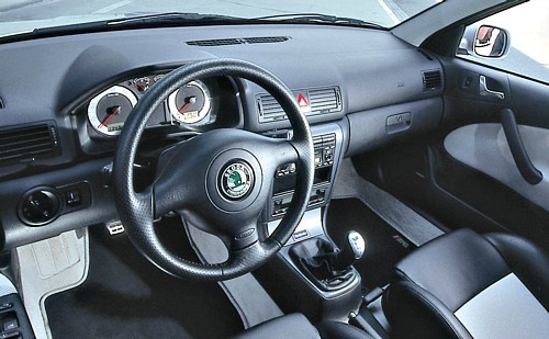 Rodzinna Skoda na torze