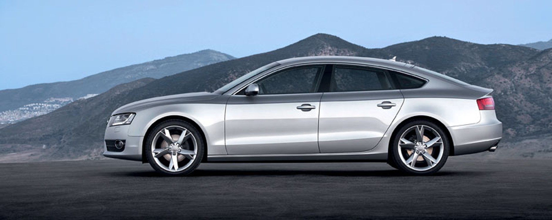 Audi A5 Sportback: Avant(gardowy) liftback już oficjalnie (fotogaleria)