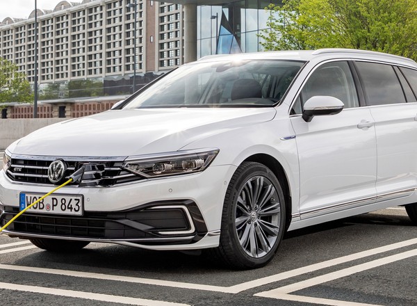 Volkswagen Passat GTE - szykowny i ekologiczny