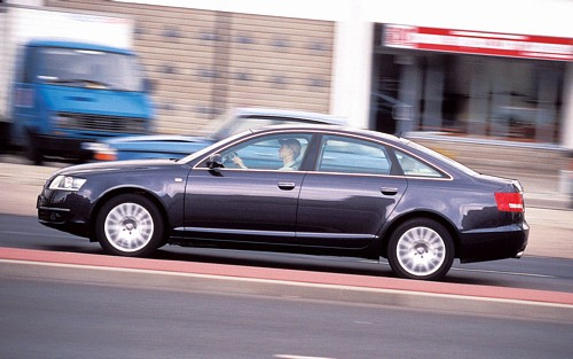 Audi A6 3.2 24V FSI quattro - Niełatwe do krytyki