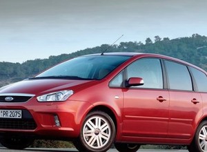 Ford C-Max - bezpieczny i wygodny