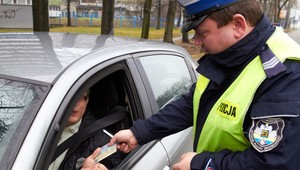Wyższe mandaty nieskuteczne. Kierowcy znów się spieszą