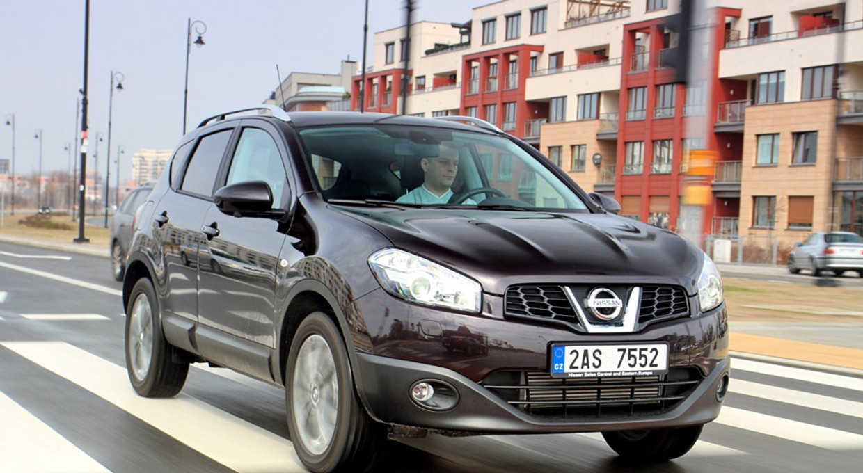 Nissan Qashqai: auto pod nadzorem kamer