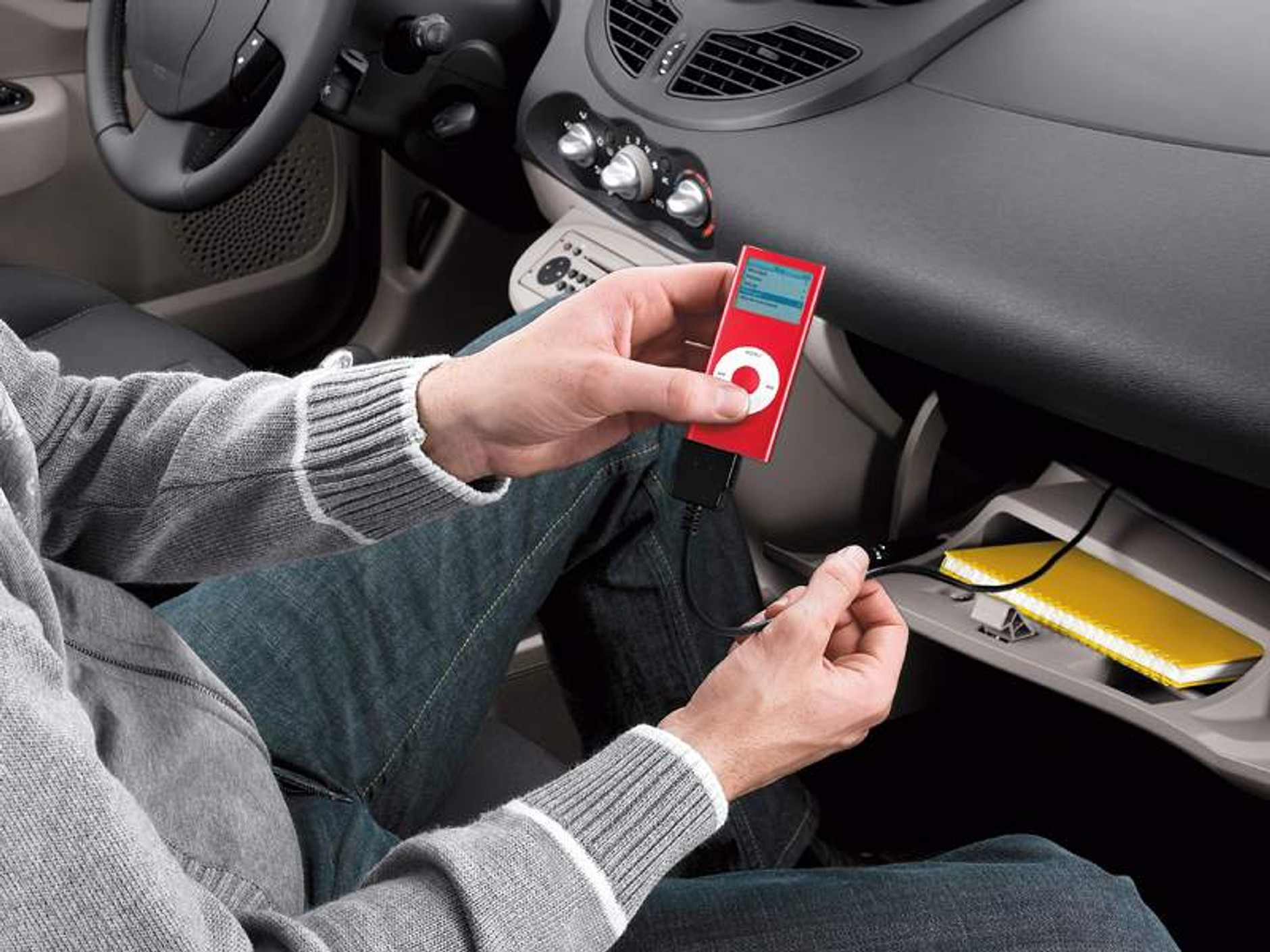 Renault Twingo II: druga generacja po 14 latach