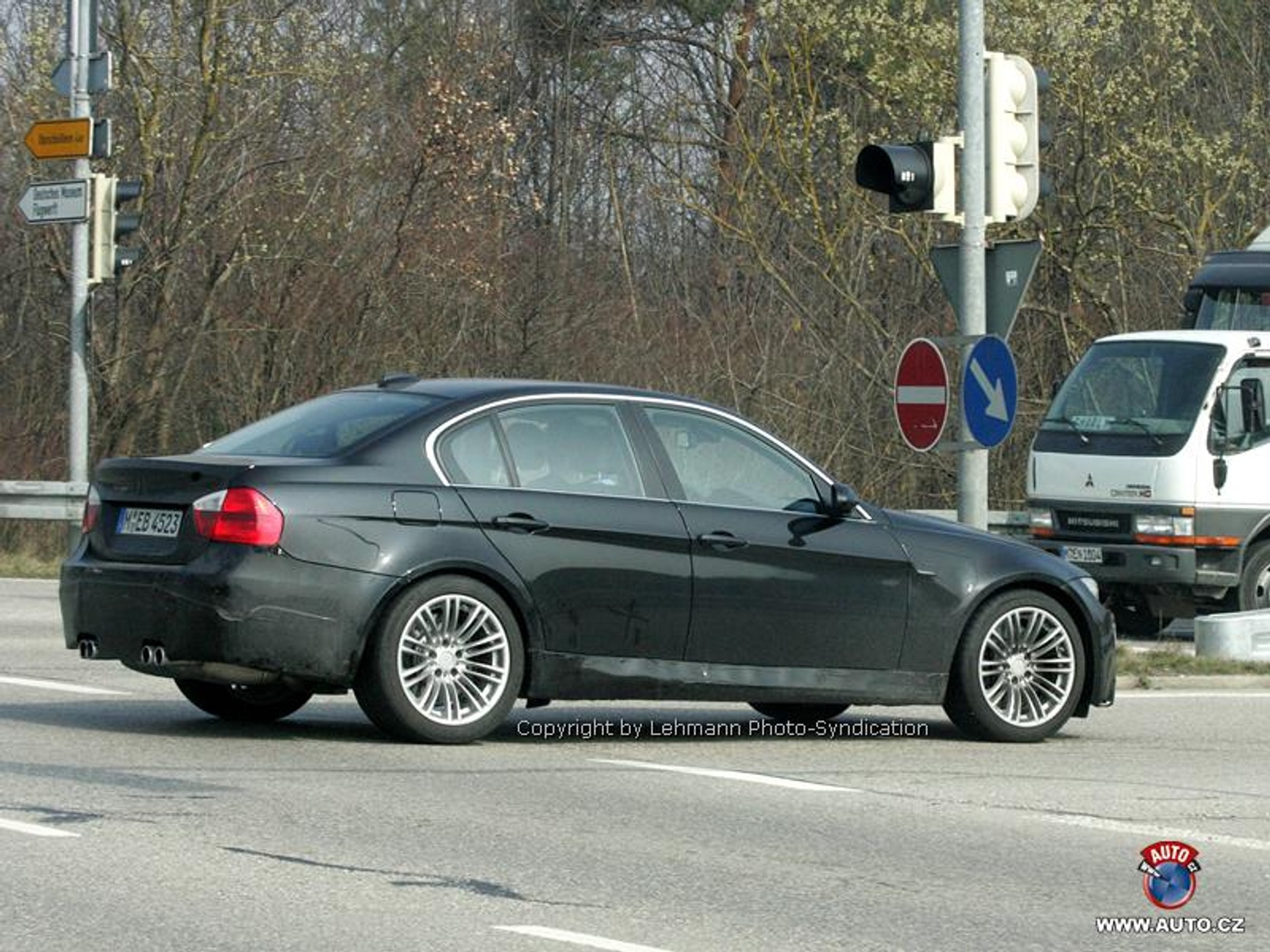 Zdjęcia szpiegowskie: BMW M3 również jako sedan i kabrio