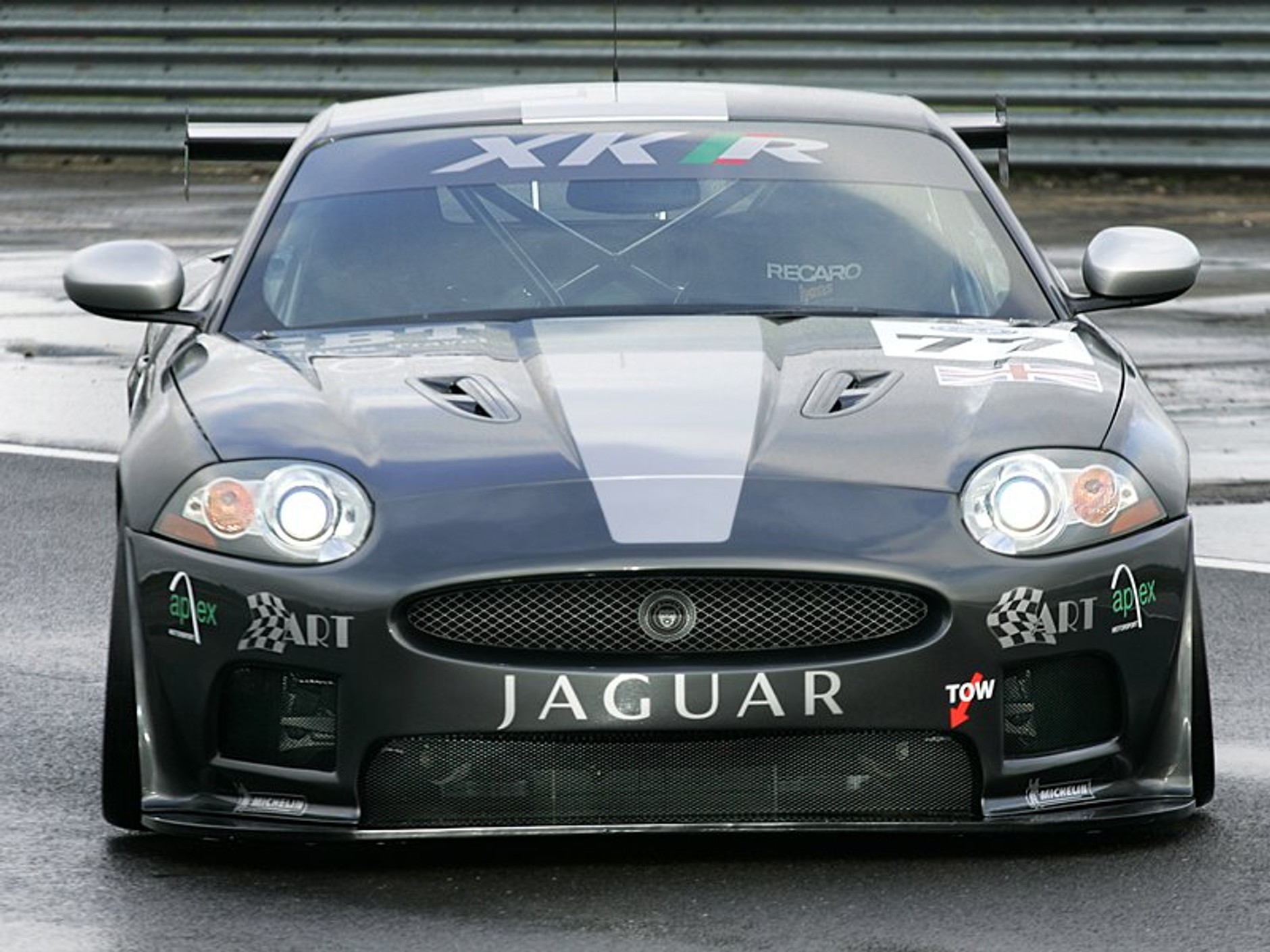 Jaguar XKR w europejskim serialu wyścigów GT3