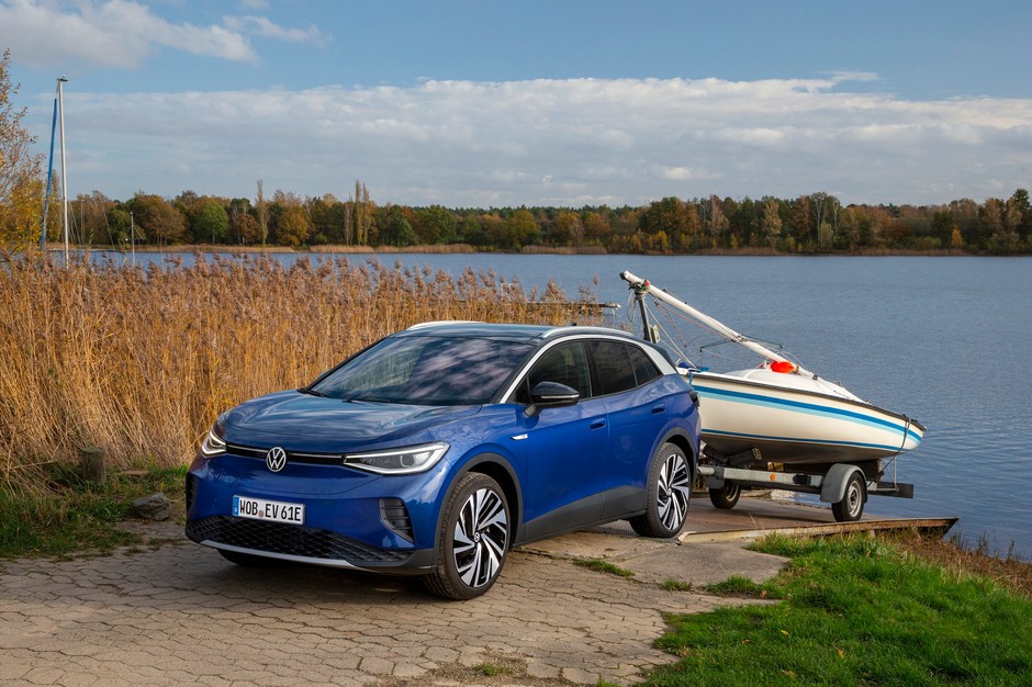 Volkswagen ID.4 z łodzią