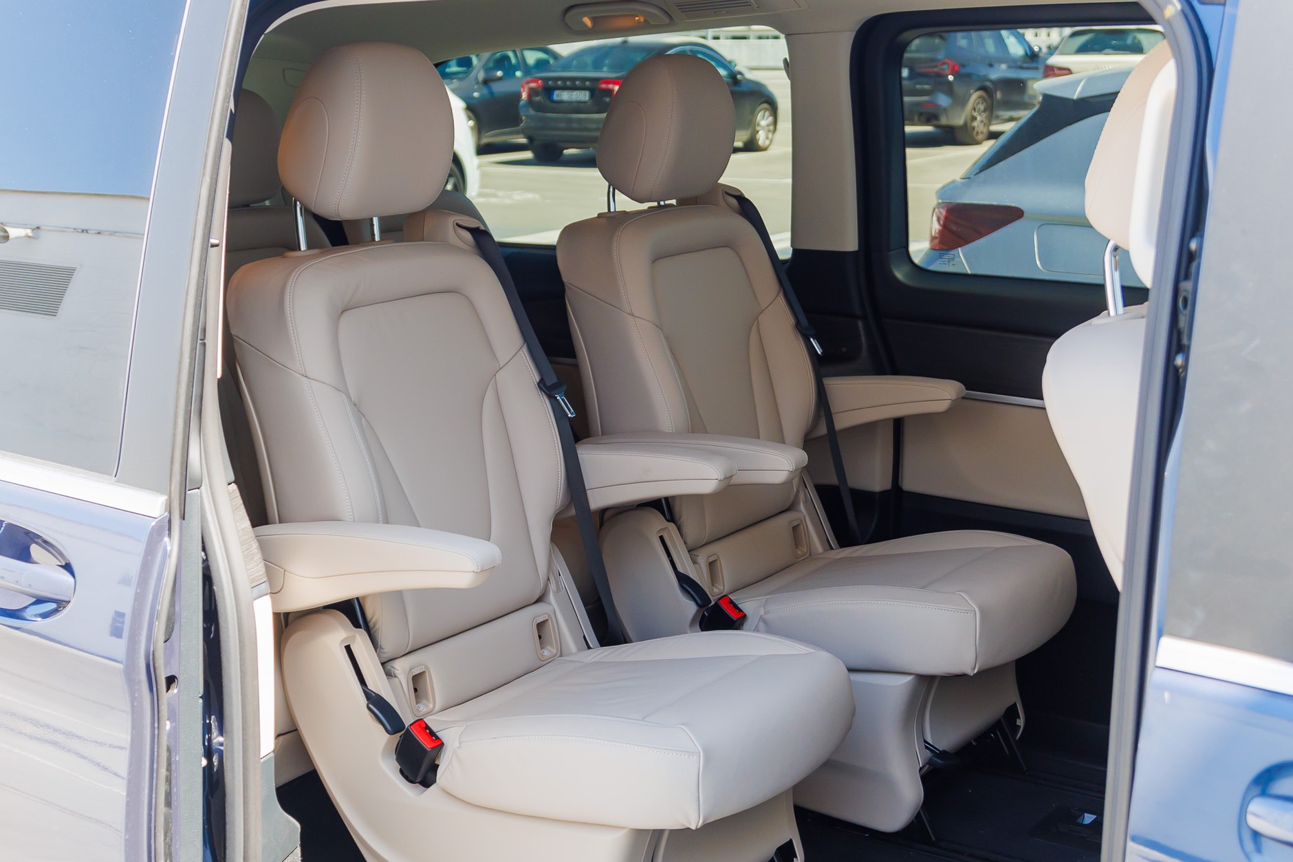 2024 Mercedes V300d