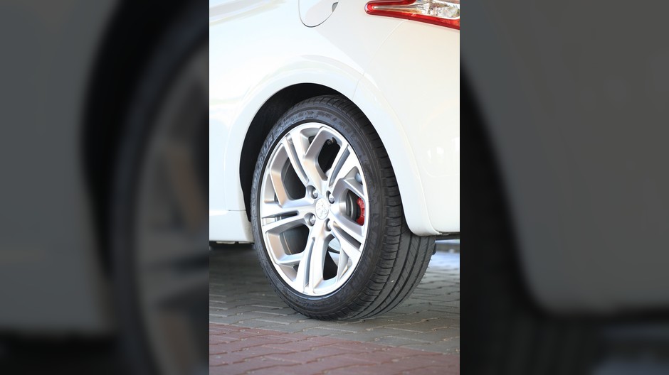 Peugeot 208 GTI