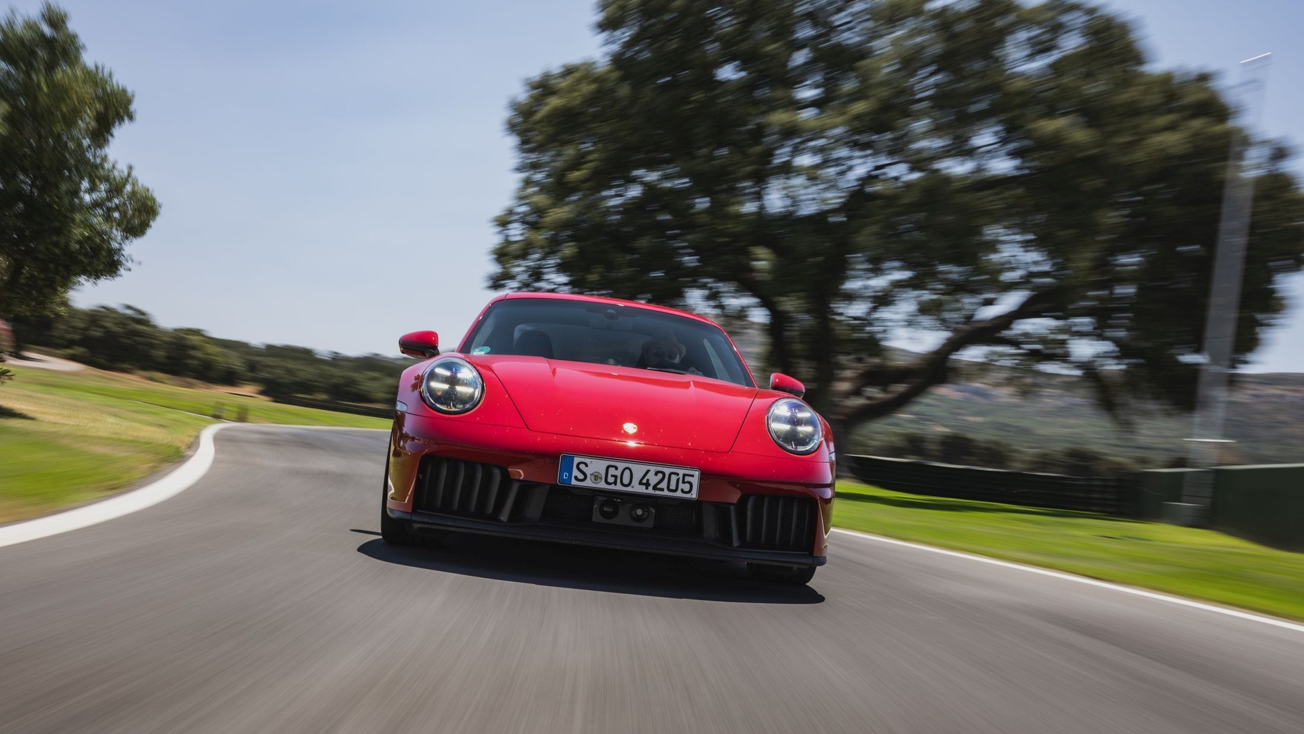 Porsche 911 Carrera 4 GTS