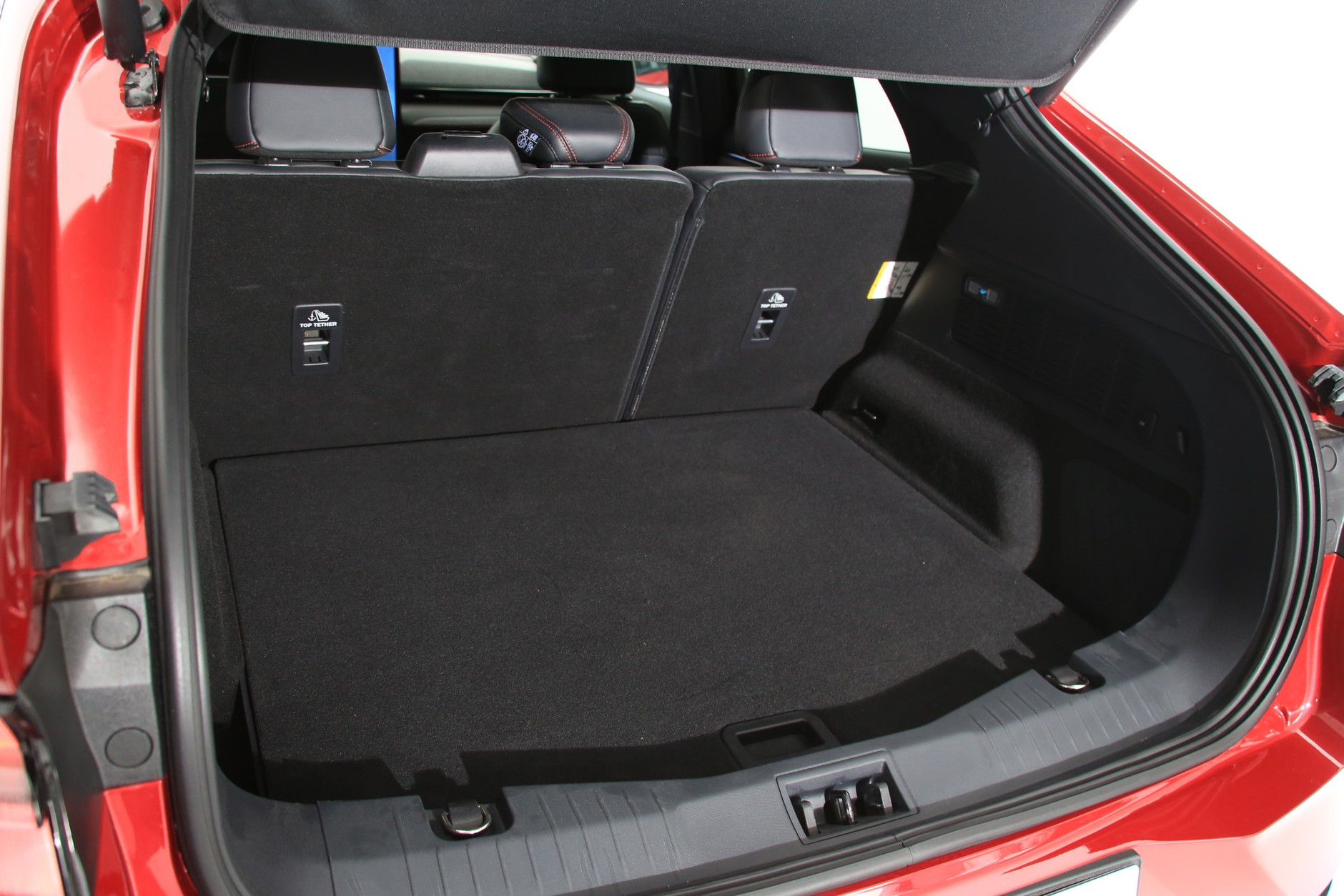 Nowy Ford Mustang Mach-E. Przejedzie na prądzie nawet 610 km!