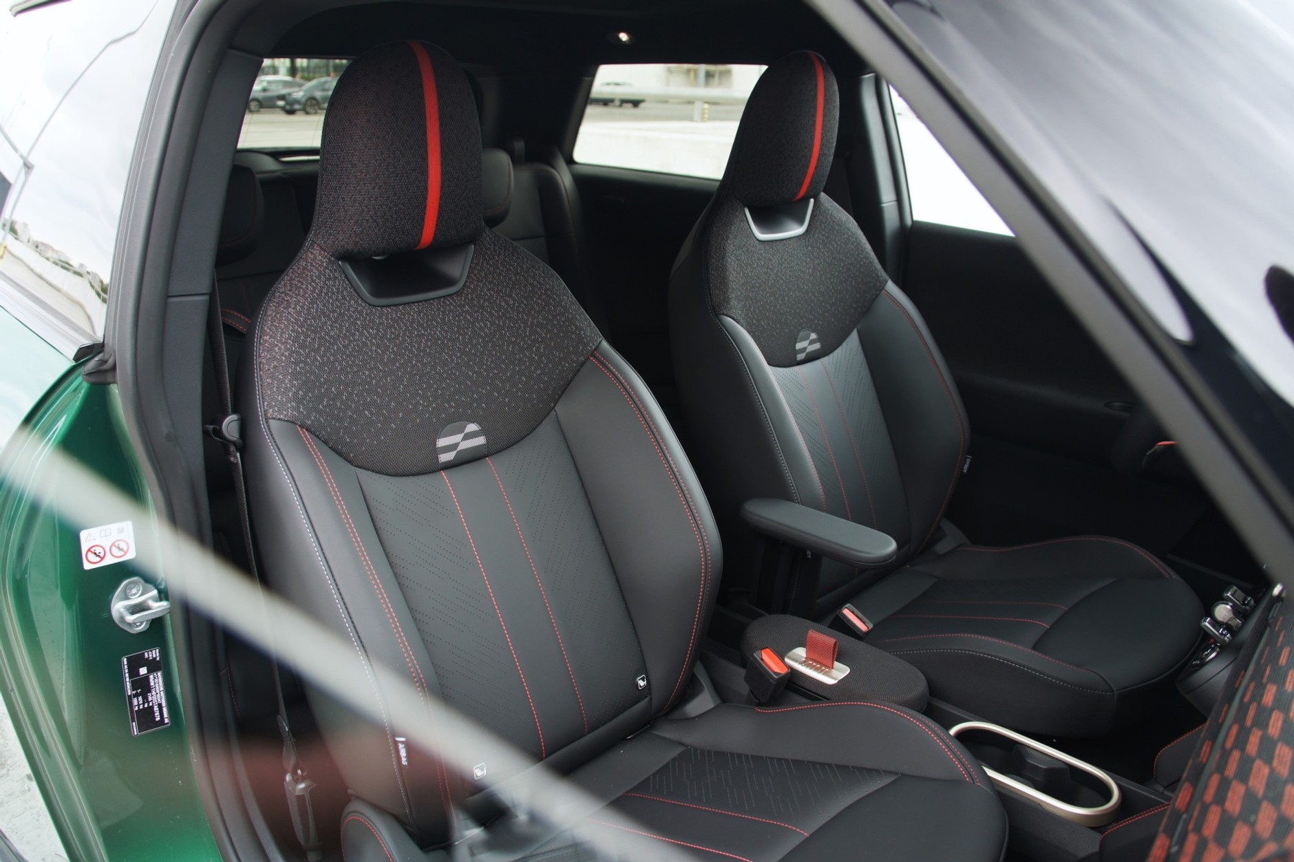 Mini John Cooper Works E (JCW)