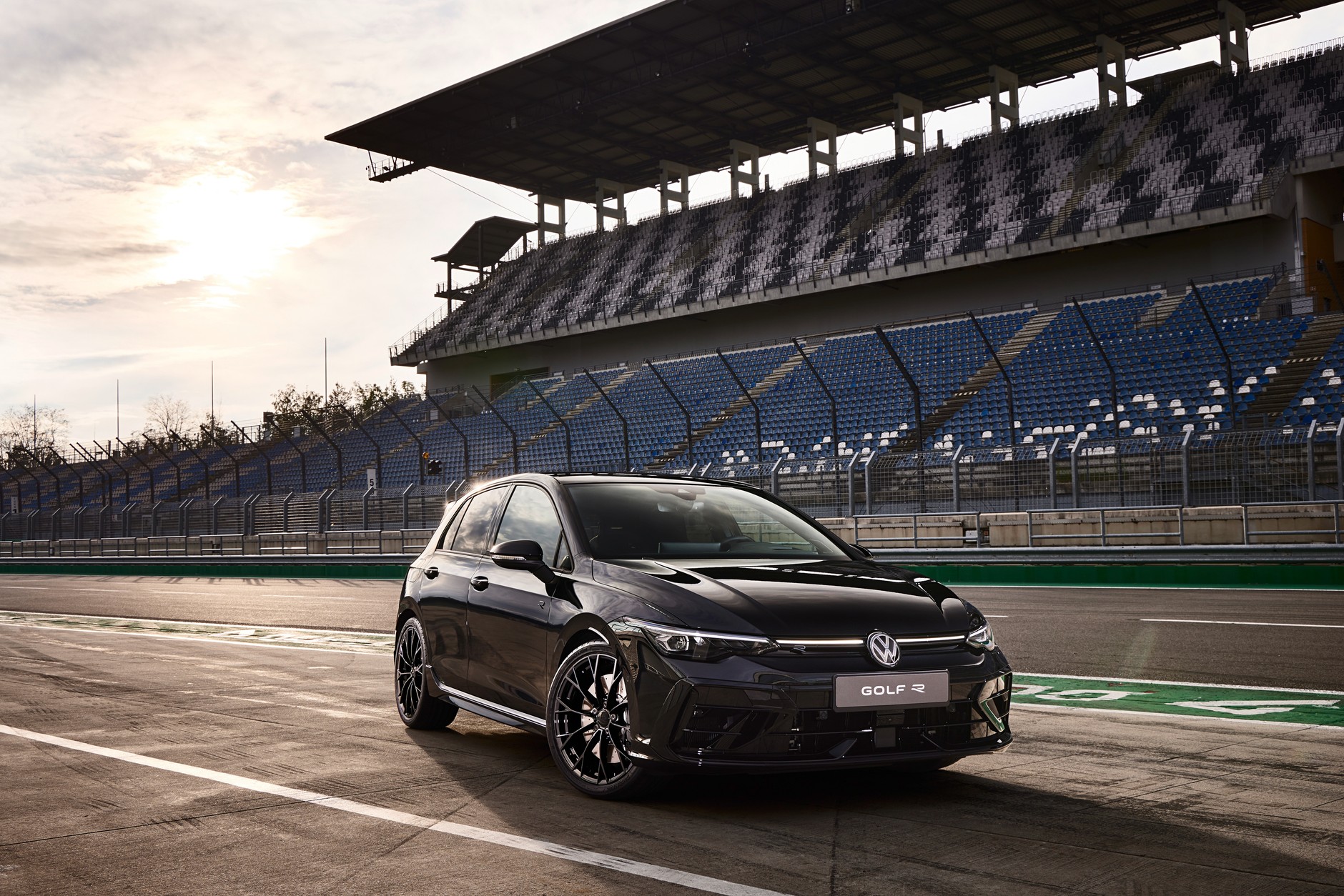 Volkswagen Golf R 2024
