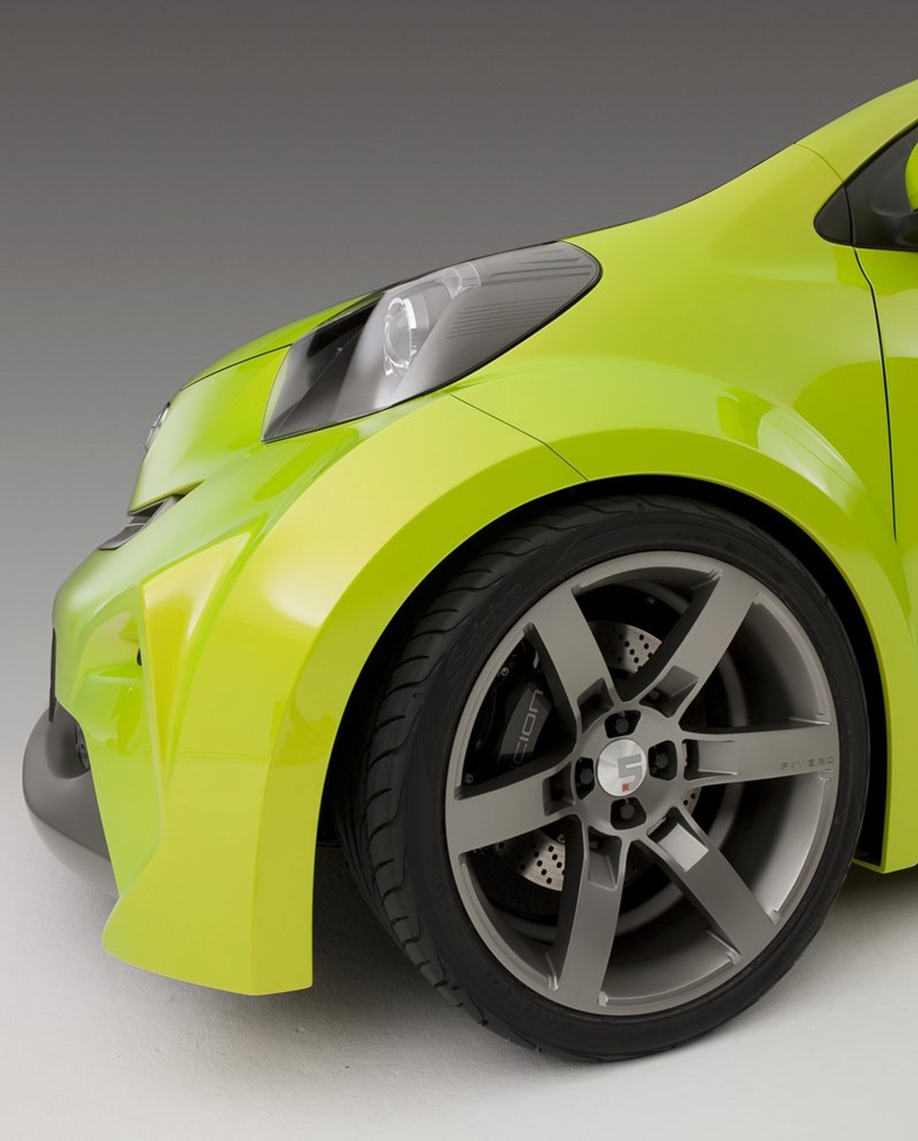 Scion iQ Concept: najmniejsza Toyota zmierza za ocean