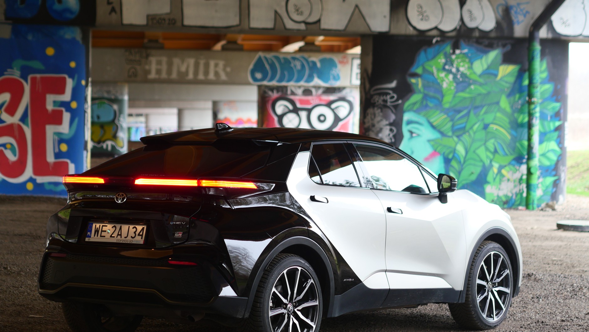 Toyota C-HR GR Sport 2.0 Hybrid DynamicForce 197 KM AWD-ie-CVT