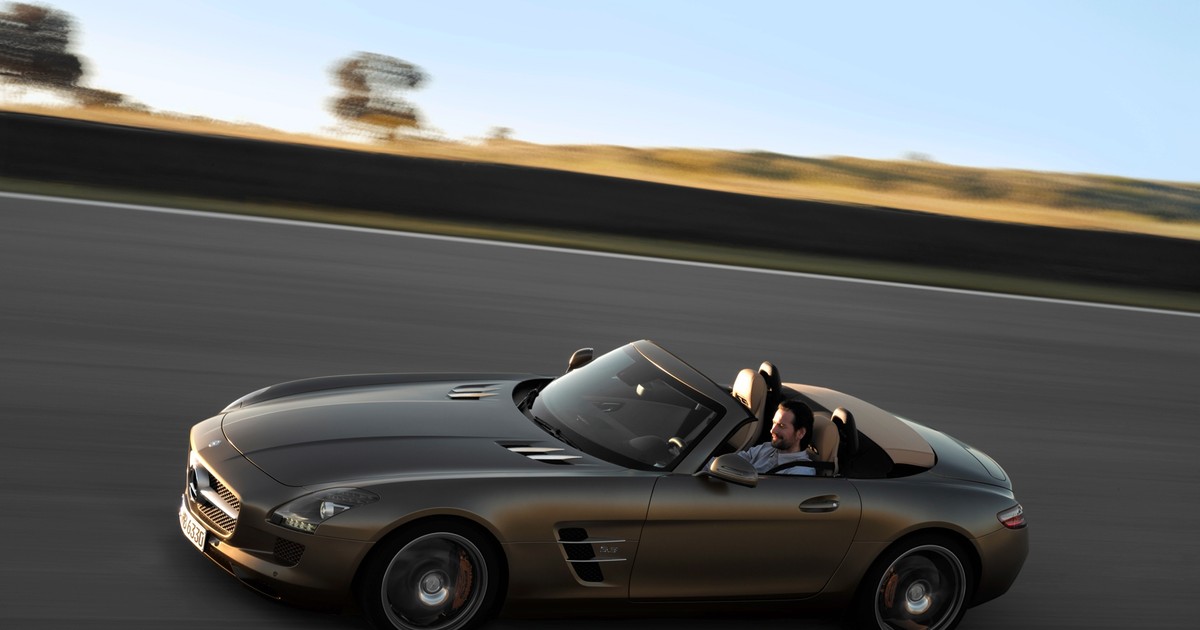 Mercedes SLS AMG Roadster 