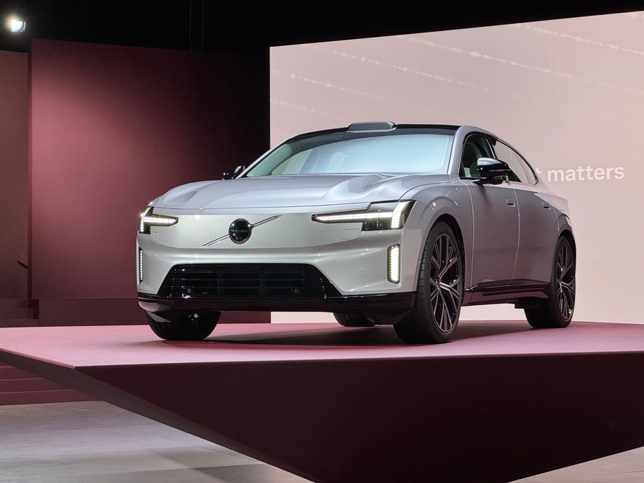 Volvo ES90 2025