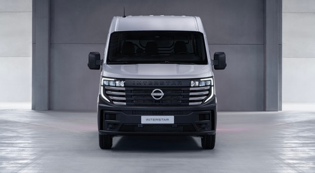 Nowy Nissan Interstar nadal z dieslem, ale jest też duża nowość