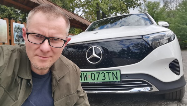 Ponad 500 km zasięgu za rozsądną cenę: Mercedes EQB, czyli skromnie, ale godnie