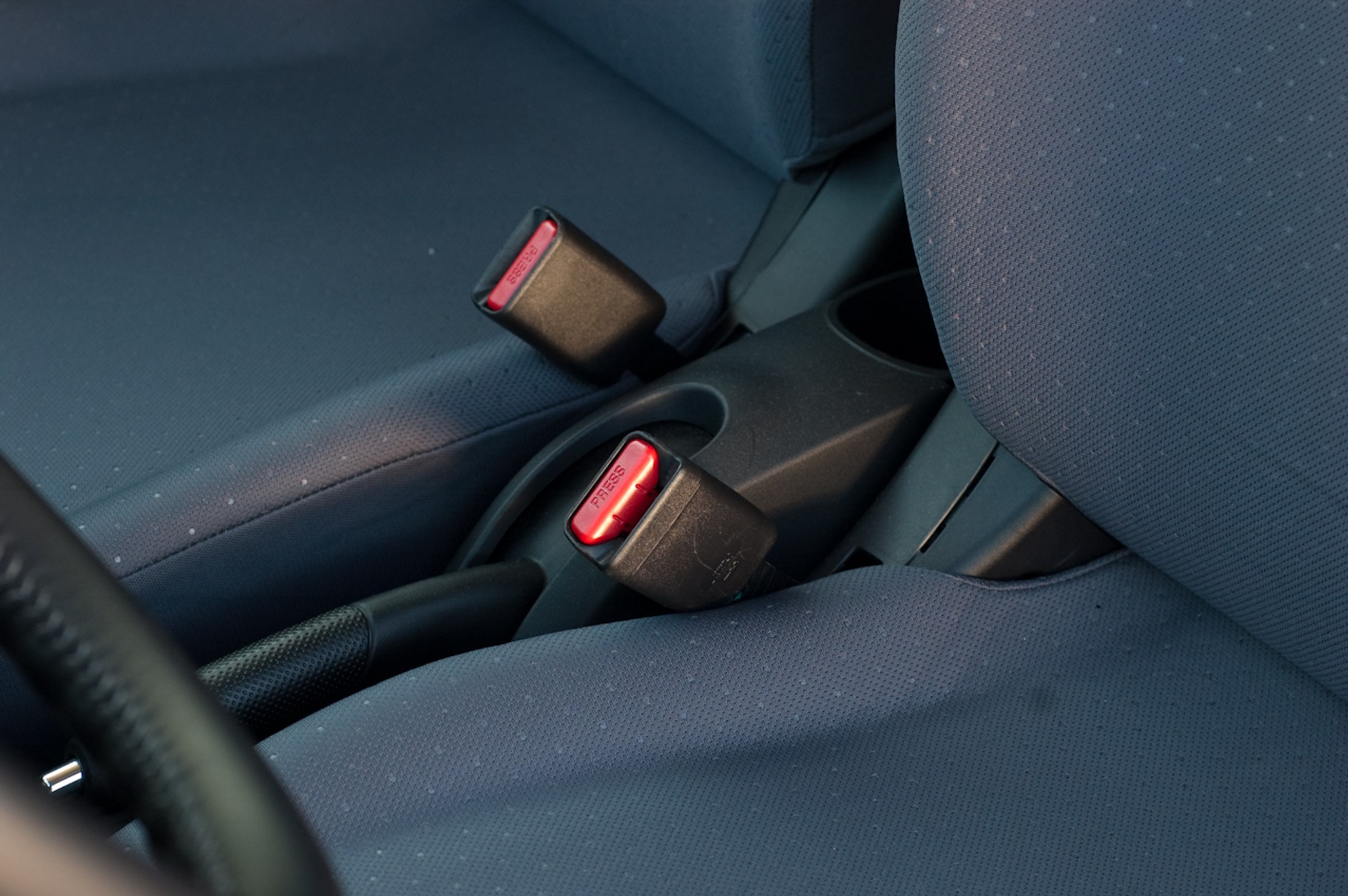 Peugeot iOn – uzależniony od elektryczności